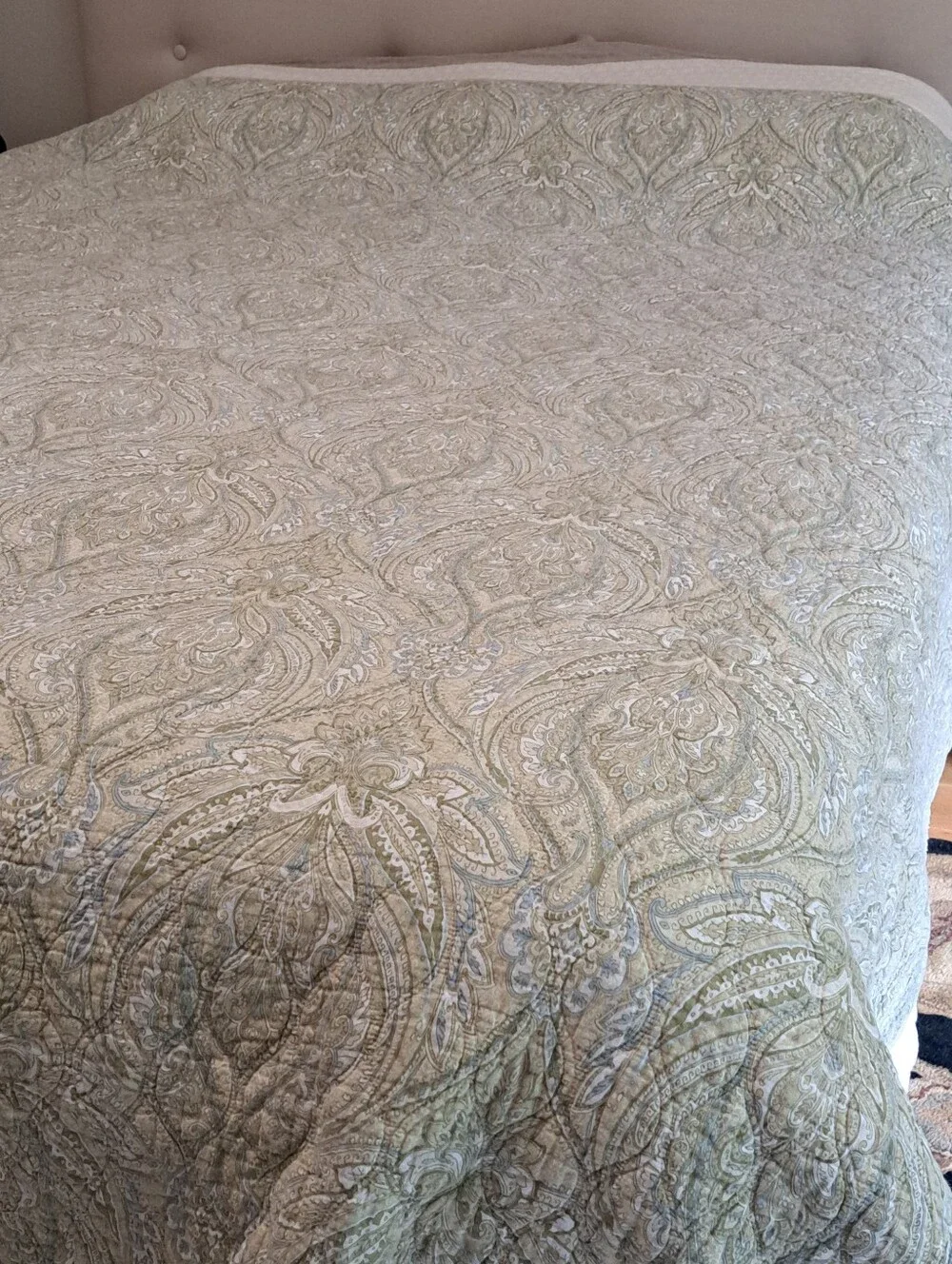 Paisley Reversible Quilt 80